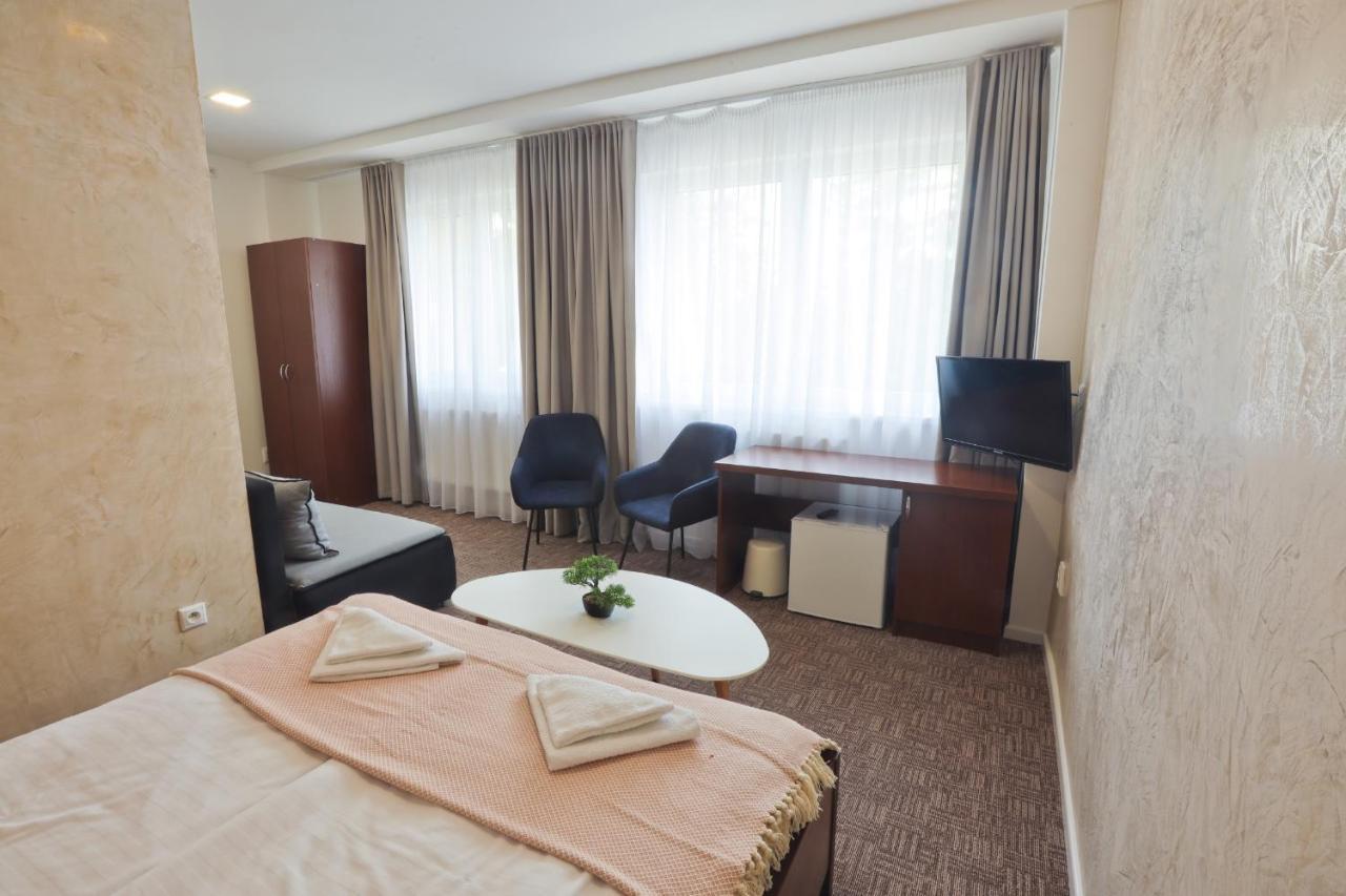 Hotel Slanica Наместово Экстерьер фото