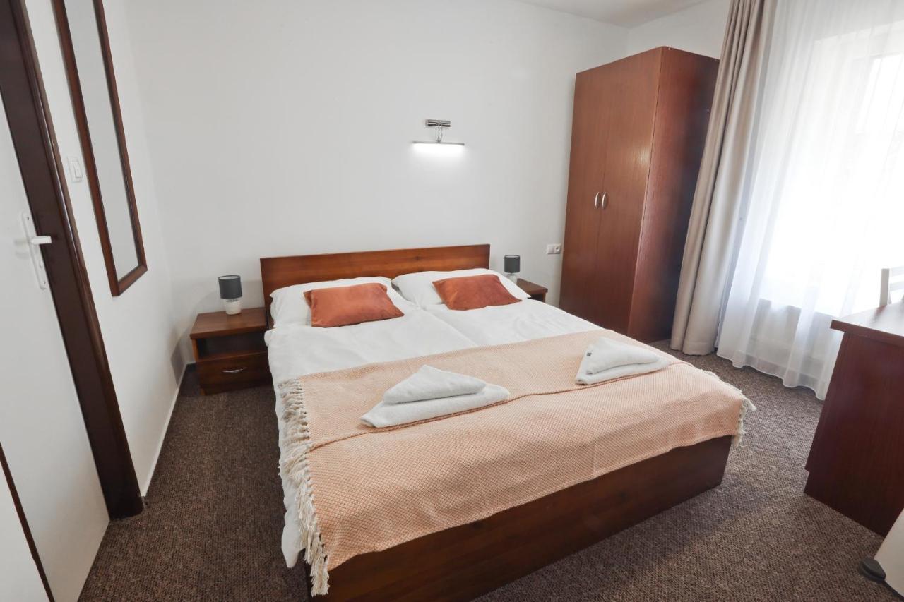 Hotel Slanica Наместово Экстерьер фото