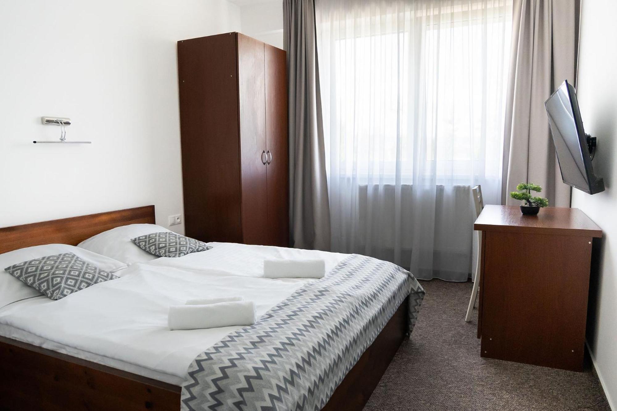 Hotel Slanica Наместово Экстерьер фото