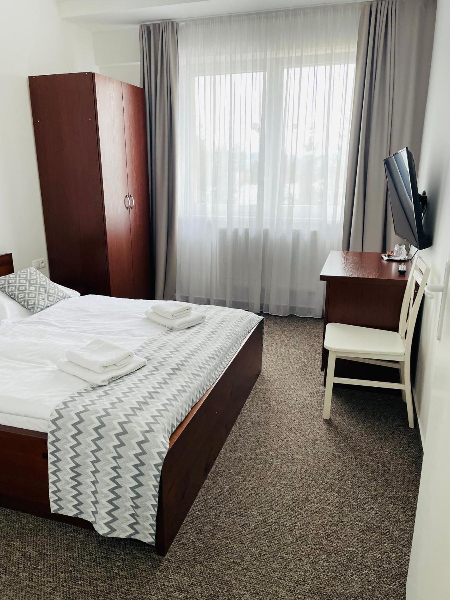 Hotel Slanica Наместово Экстерьер фото
