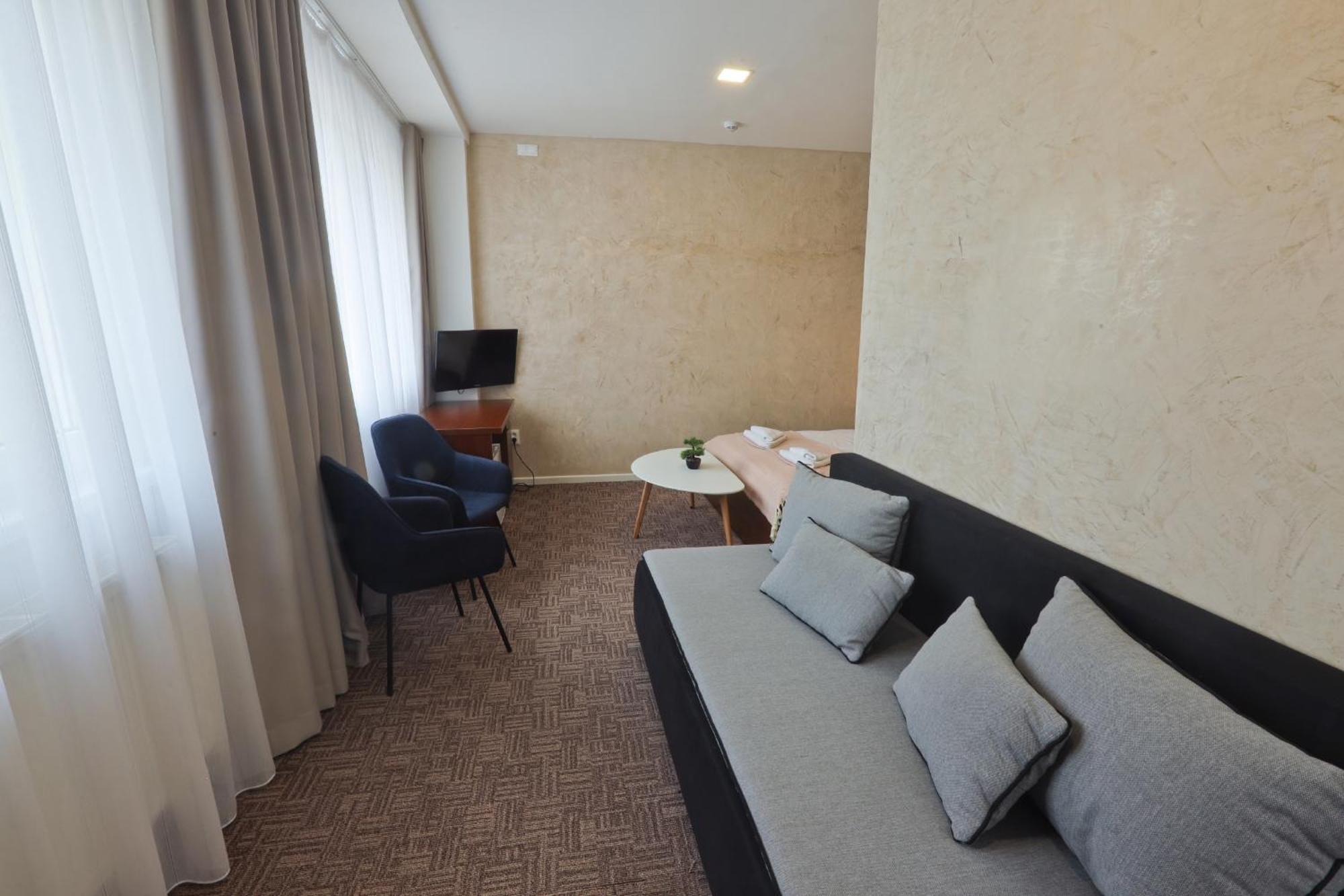 Hotel Slanica Наместово Экстерьер фото
